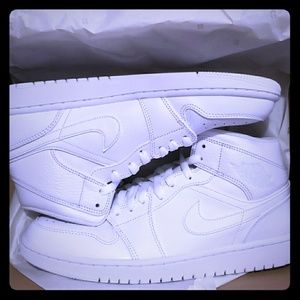 Air Jordan 1 mid (size)9.5